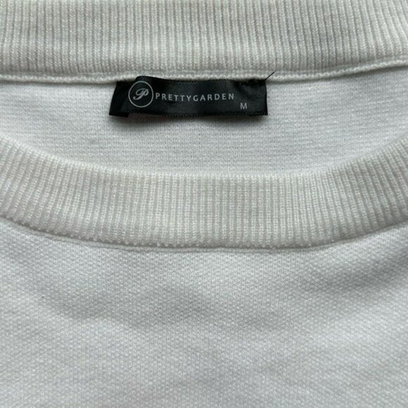 Pretty Garden White Gray Colorblock Sweater Size Medium - Picture 3 of 7